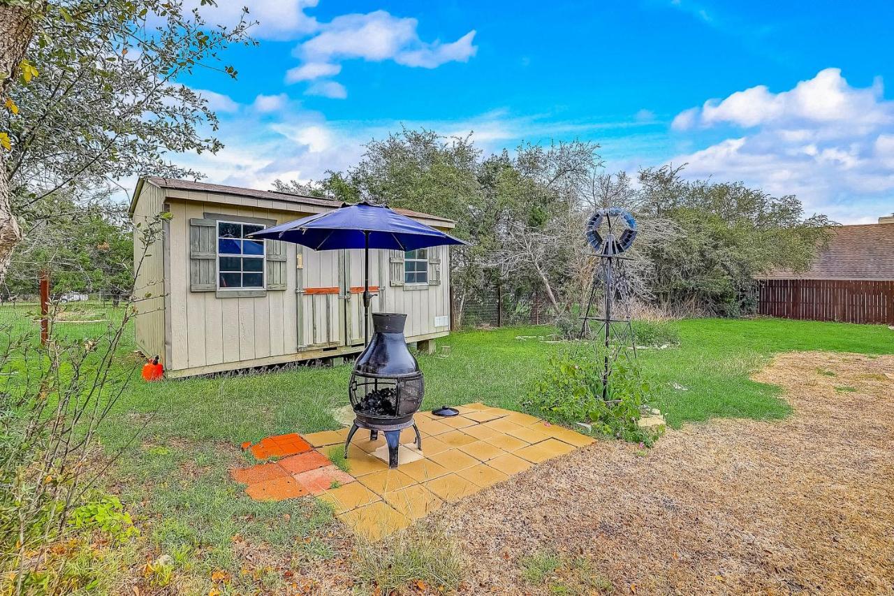 Вилла Stargazer Ranch Дрипинг-Спрингс Экстерьер фото