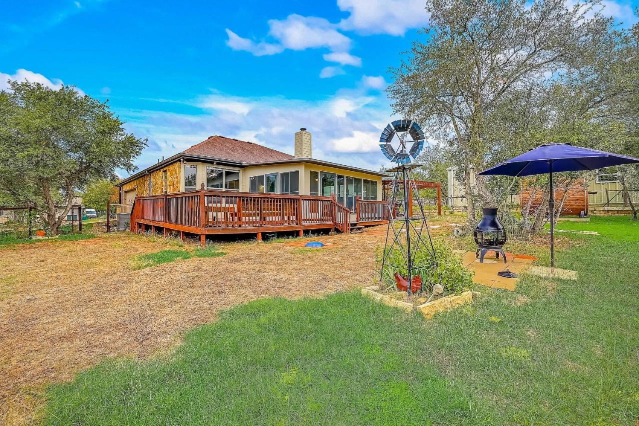 Вилла Stargazer Ranch Дрипинг-Спрингс Экстерьер фото